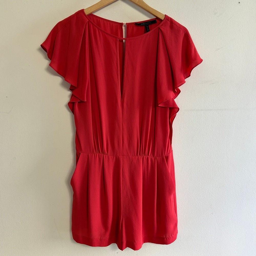 Americana BCBGMAXAZRIA Flutter Sleeve Keyhole Romper Red Size 4